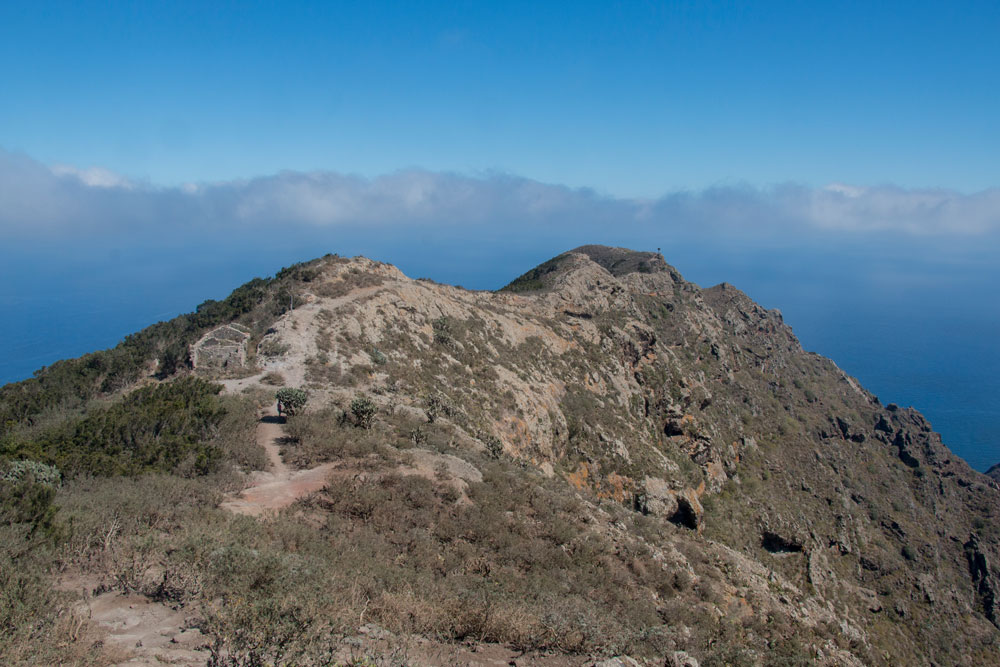 Ruinenhaus vor dem Kammweg Montaña Tafada