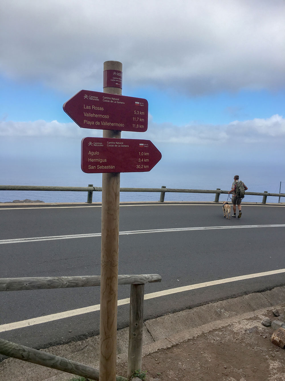 Wanderweg überquert die GM-1
