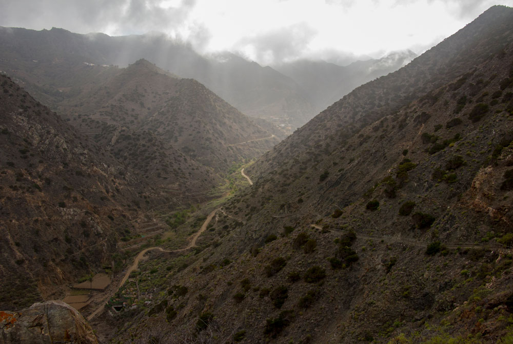 die Tamargada Schlucht mit Wolken
