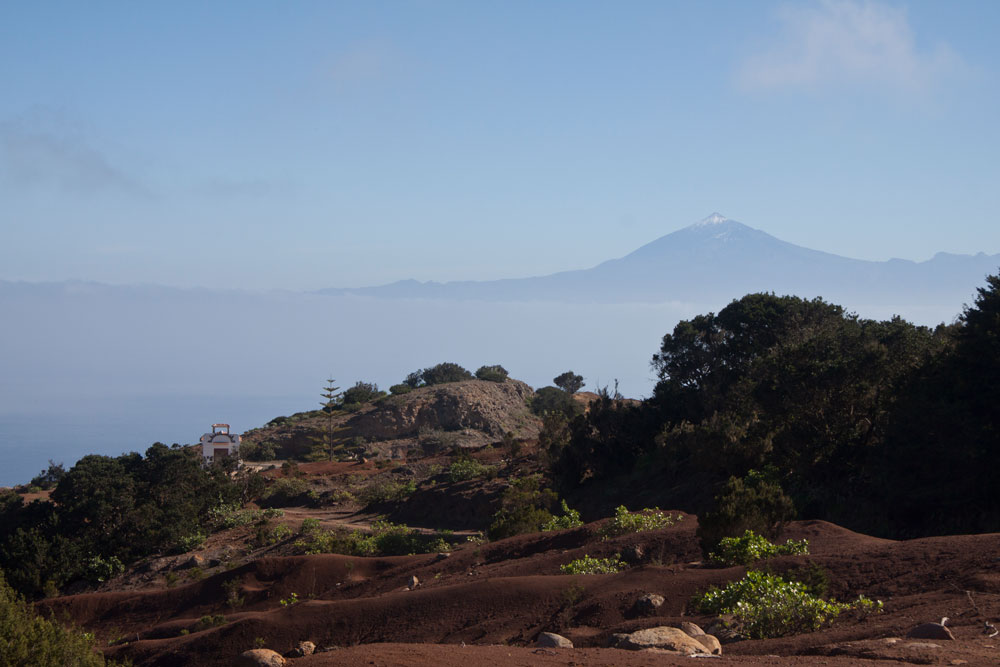 Blick auf die Ermita de Santa Clara und Teneriffa im Hintergrund