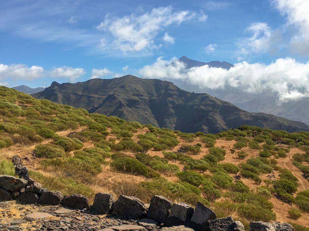 Blick vom Dreschplatz auf Teide und den unteren Teil des Hochplateaus