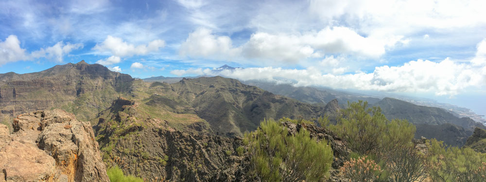Panorama mit Blick auf Teide, Südküste und die Gala Berge