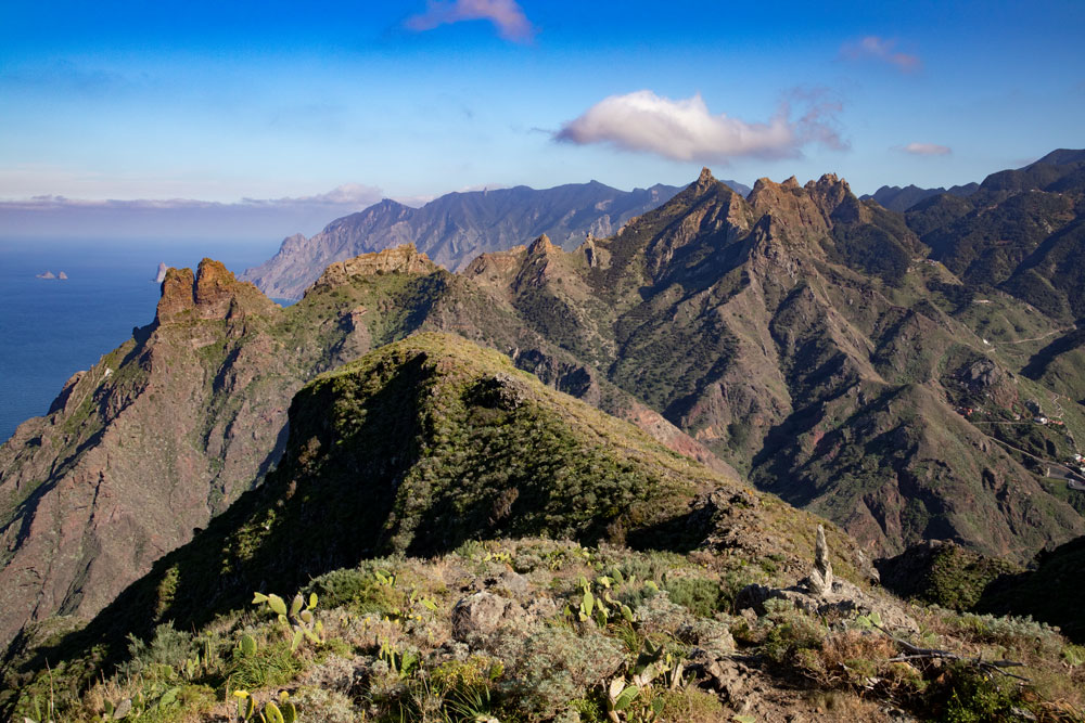 Blick auf die Höhen des Anaga von unterhalb Taborno