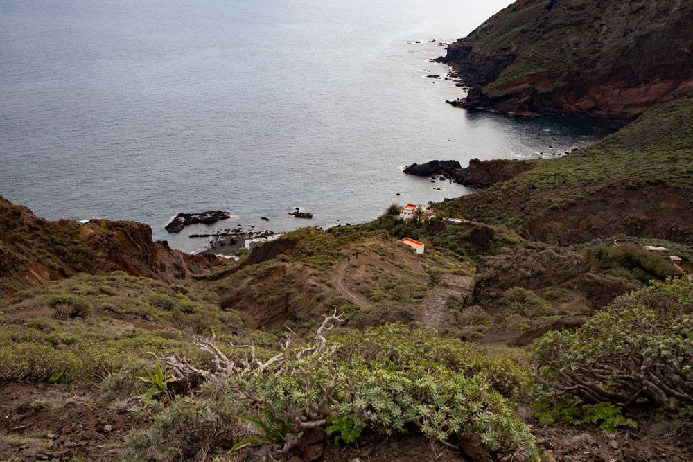 view on the hiking trail and the little village Roque Bermejo