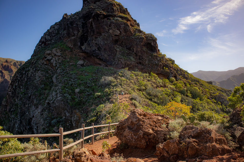 viewpoint and hiking trail to Chinamada