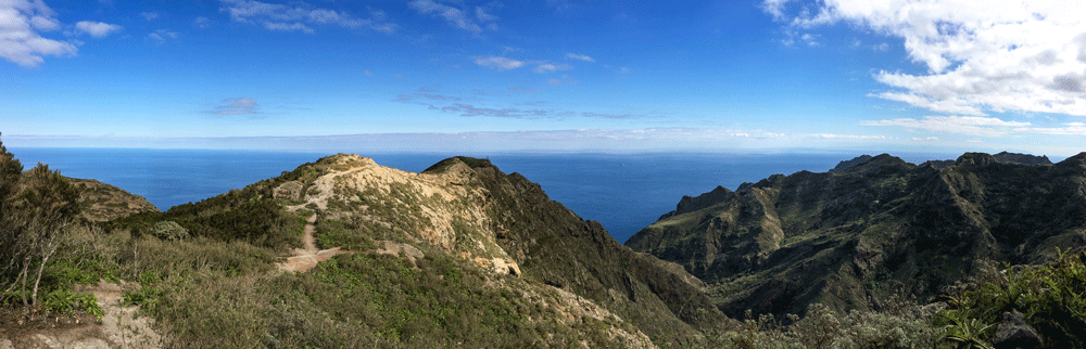 Panorama - mountain ranges around Chamorga