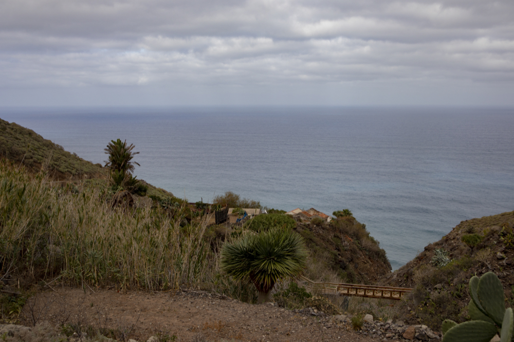 Blick auf El Draguillo und die Brücke über dem Barranco