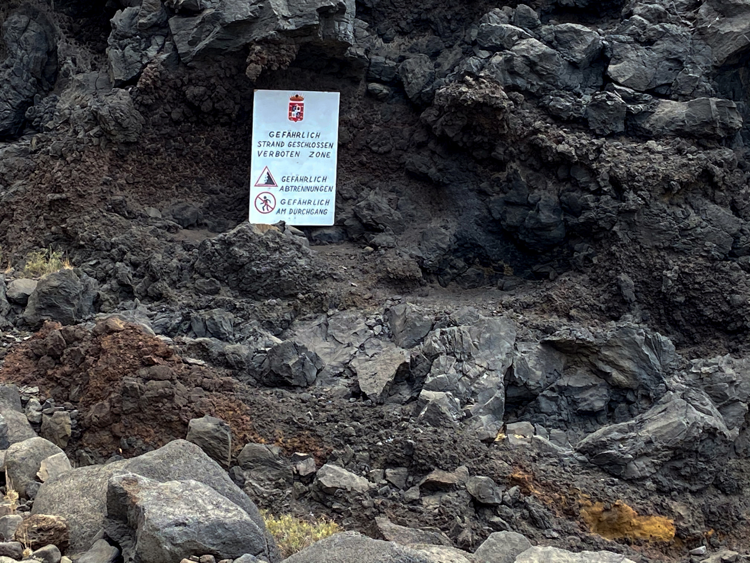 Warnhinweis am Strand des Barranco Seco
