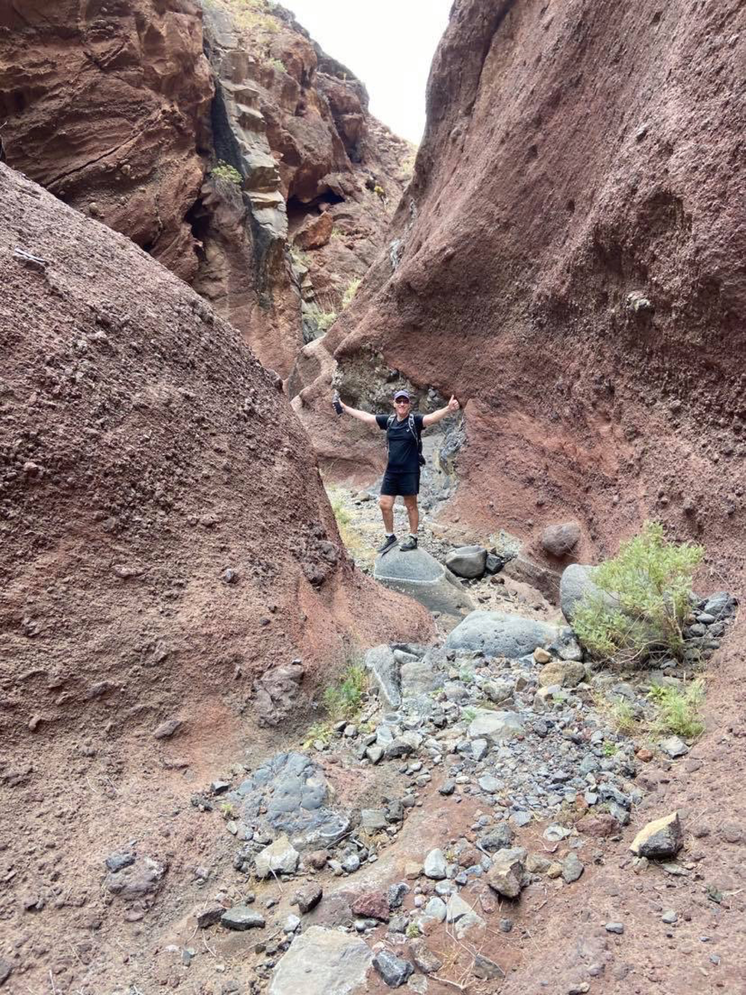im unteren Teil des Barranco Natero verengt sich die Schlucht teilweise erheblich