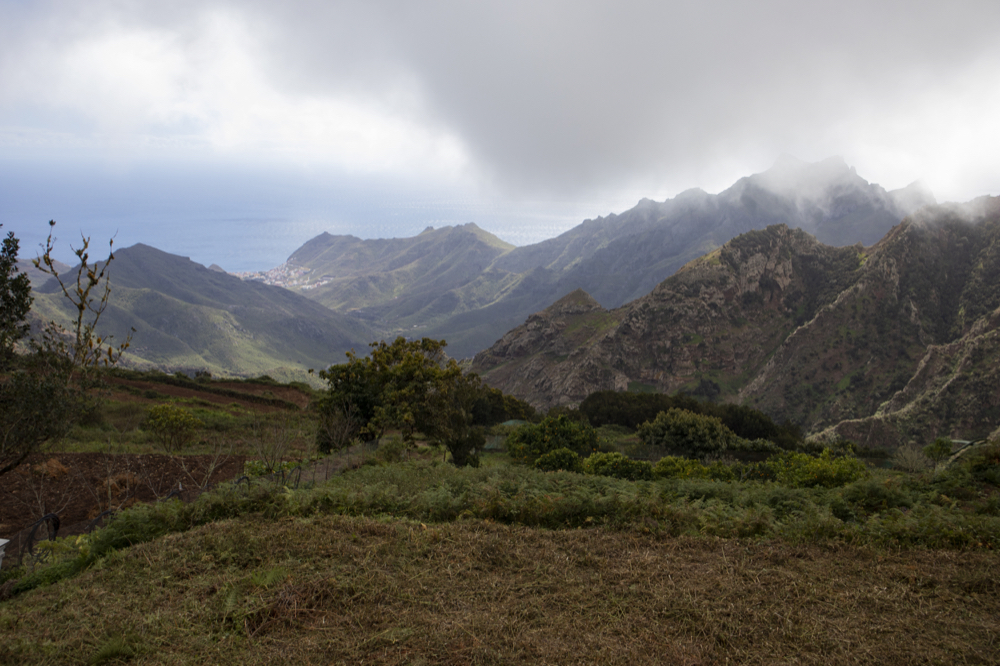 Blick auf den Atlantik und Santa Cruz de Tenerife