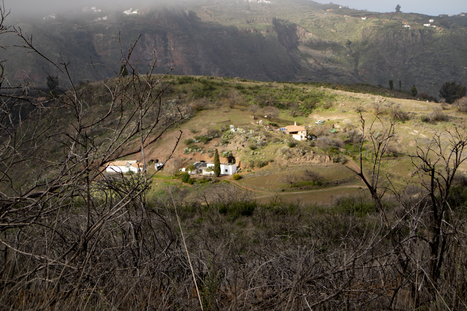 Blick auf den Weiler Cueva Grande aus der Höhe