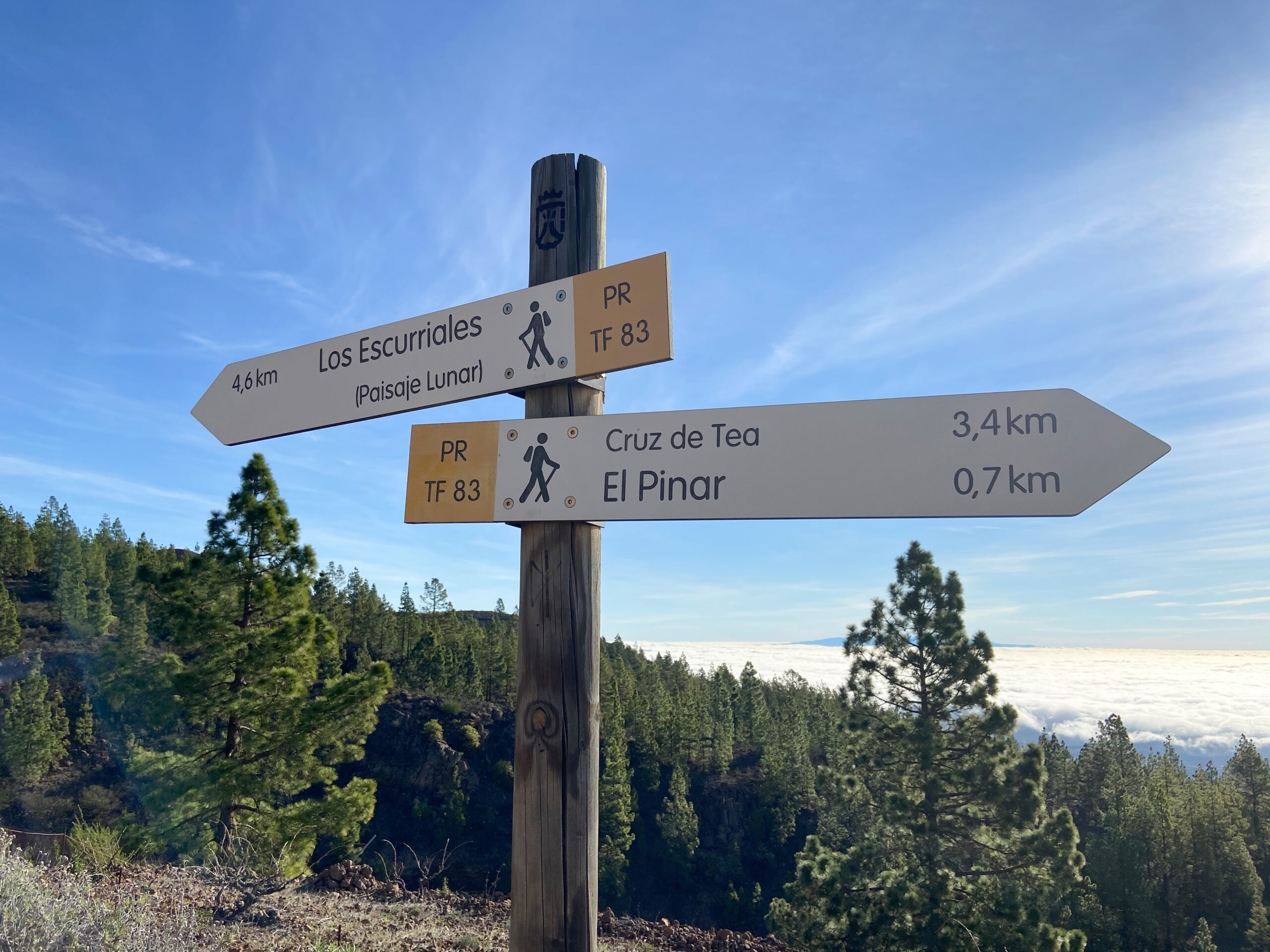 Wanderbeschilderung zur Paisaje Lunar (Los Escurriales)