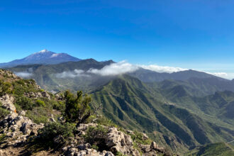 Blick auf der Höhe unterhalb des Baracán