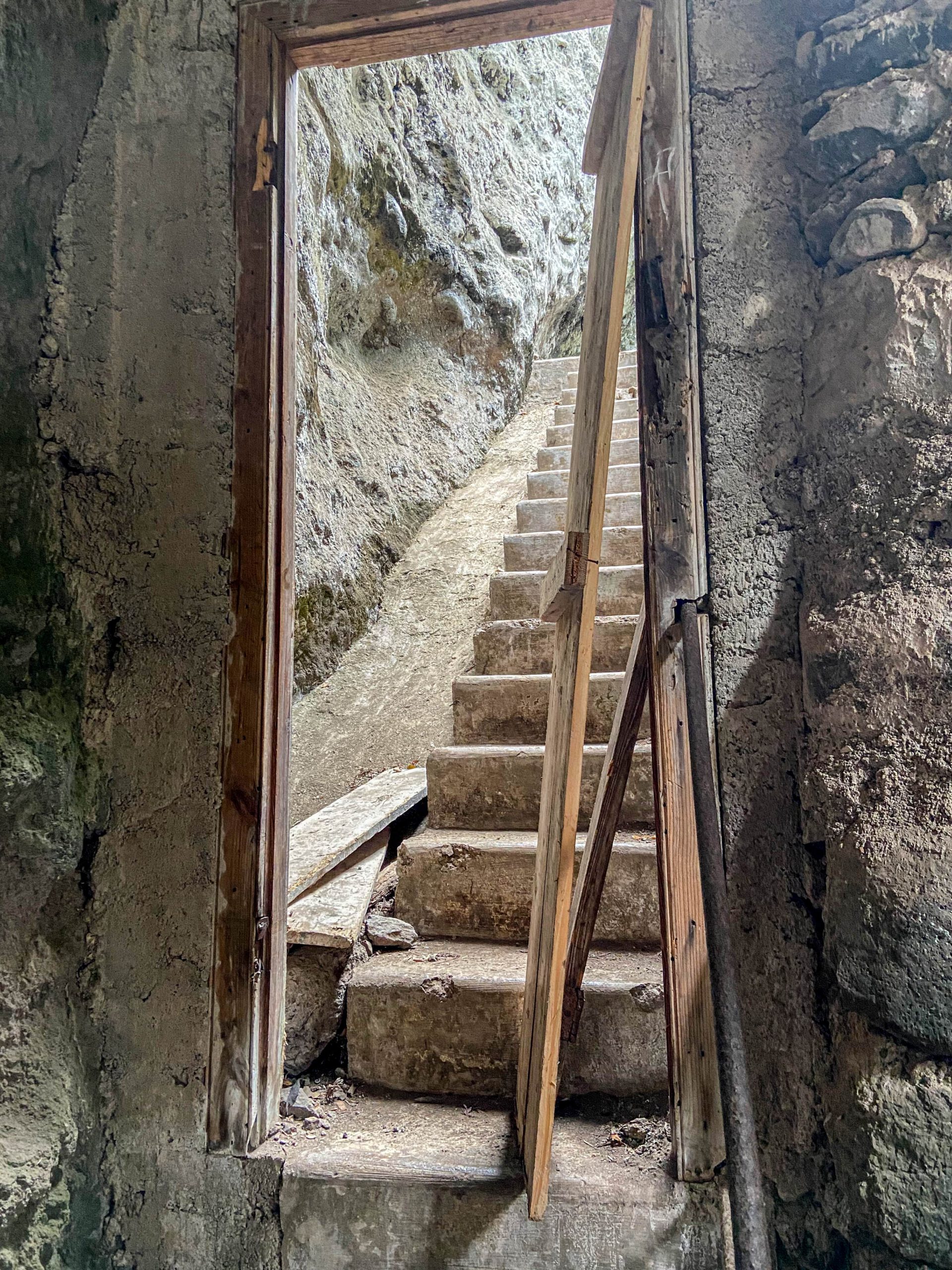 Galeria la isleta (de escaleras)
