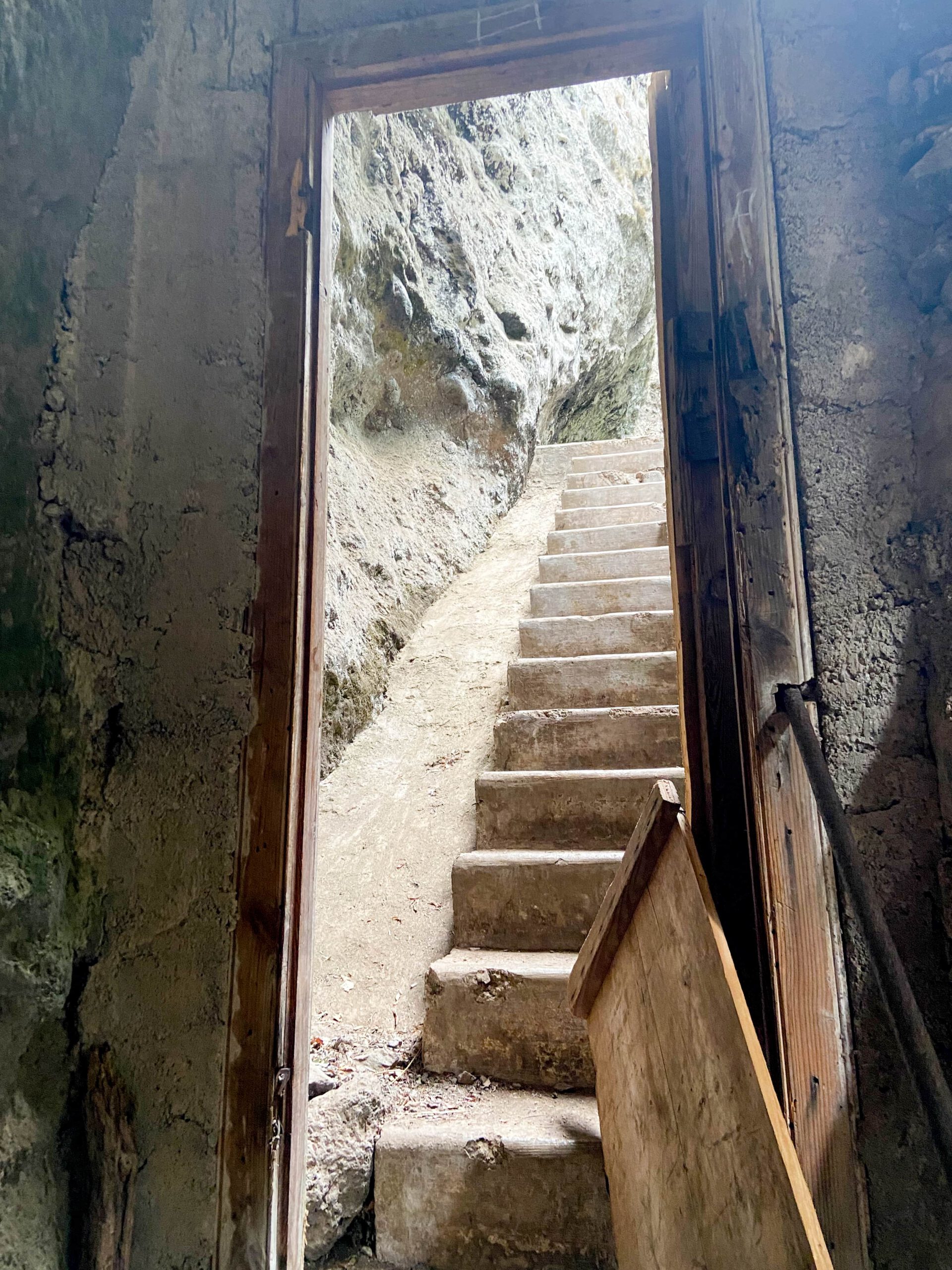Tür zur Treppe - Galería Escalera