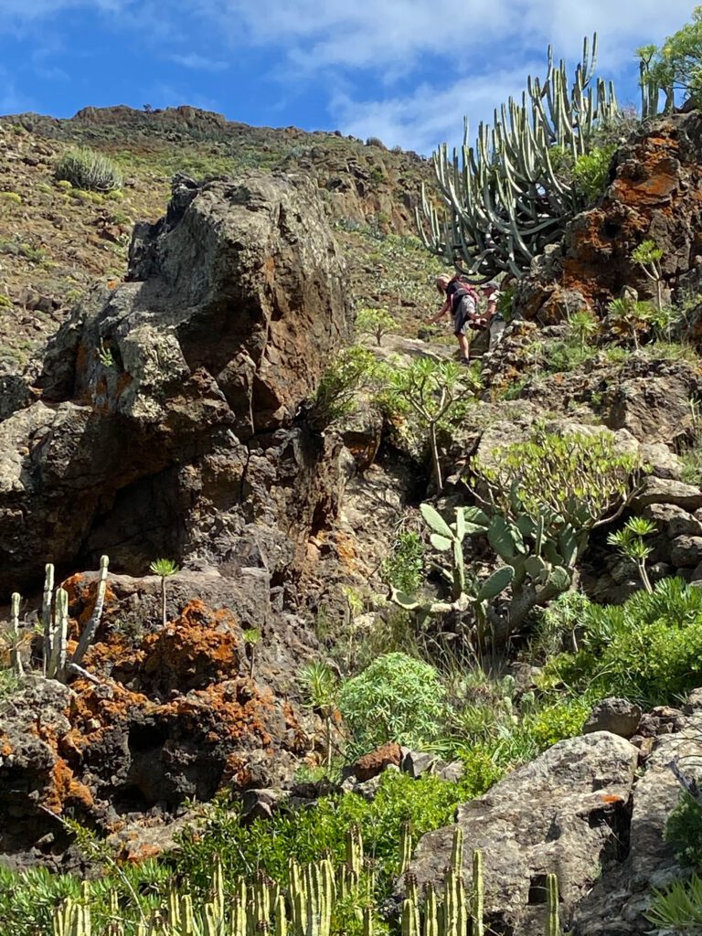 steiler Aufstiegsweg am Barranco Itóbal