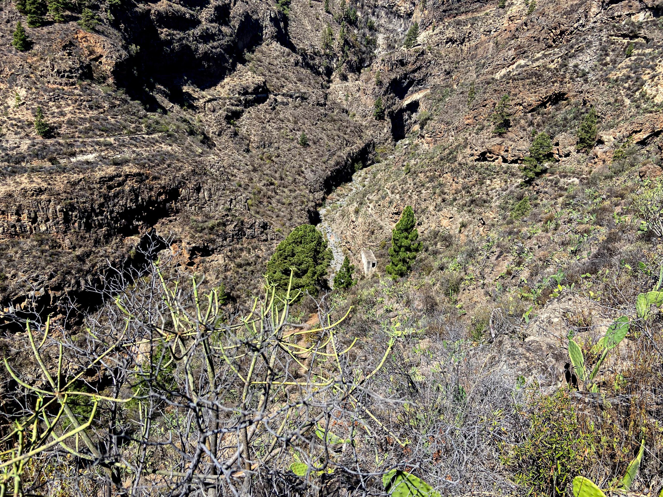 Blick hinunter zur Galería Barranco El Río