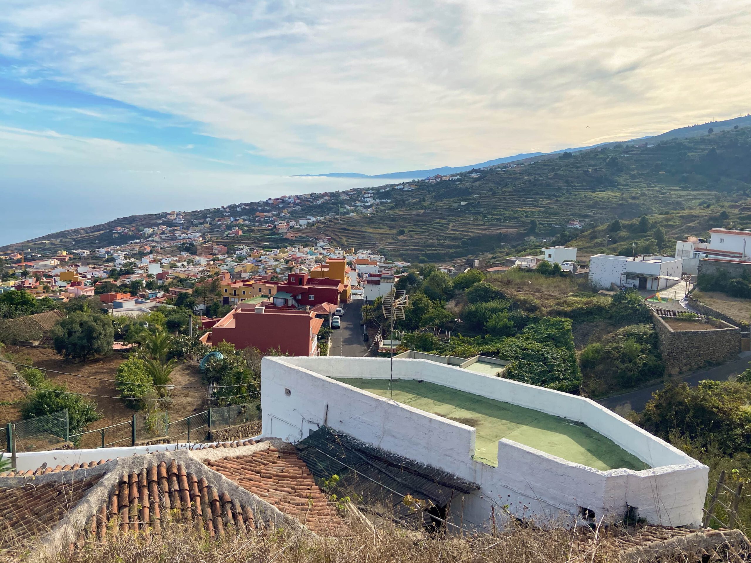 Wanderweg über la Guancha mit Blick auf das Anagagebirge
