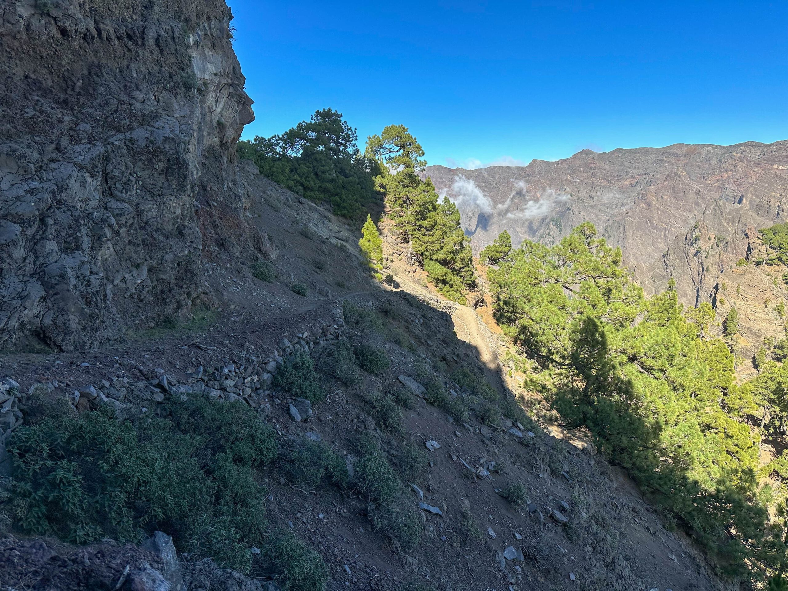 Wanderweg in den Barranco hinter dem Refugio Punta de Los Roques