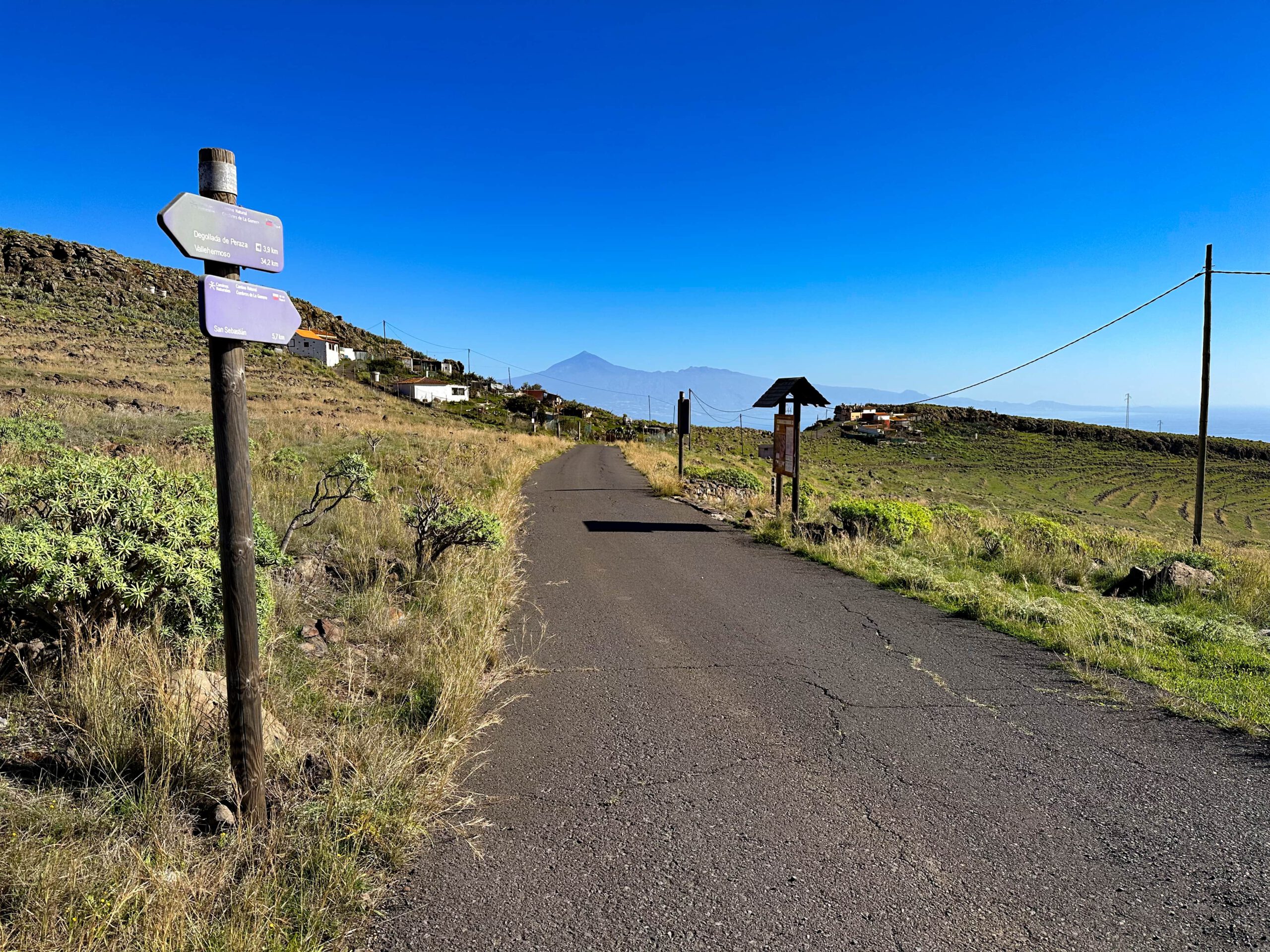 GR 131 bei dem Weiler Ayamosna