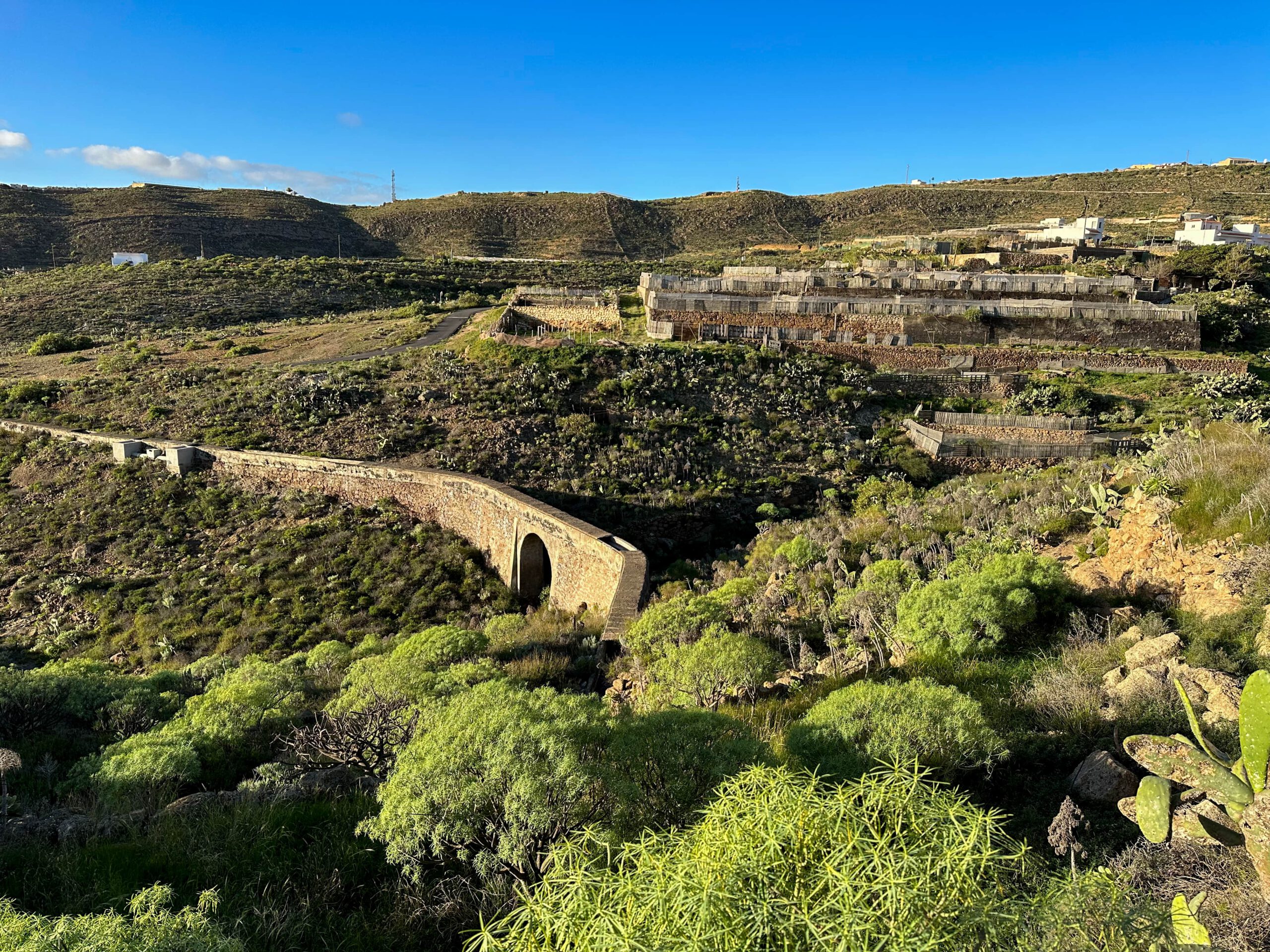 Alte Wasserleitung hinter Arico am Camino Real del Sur