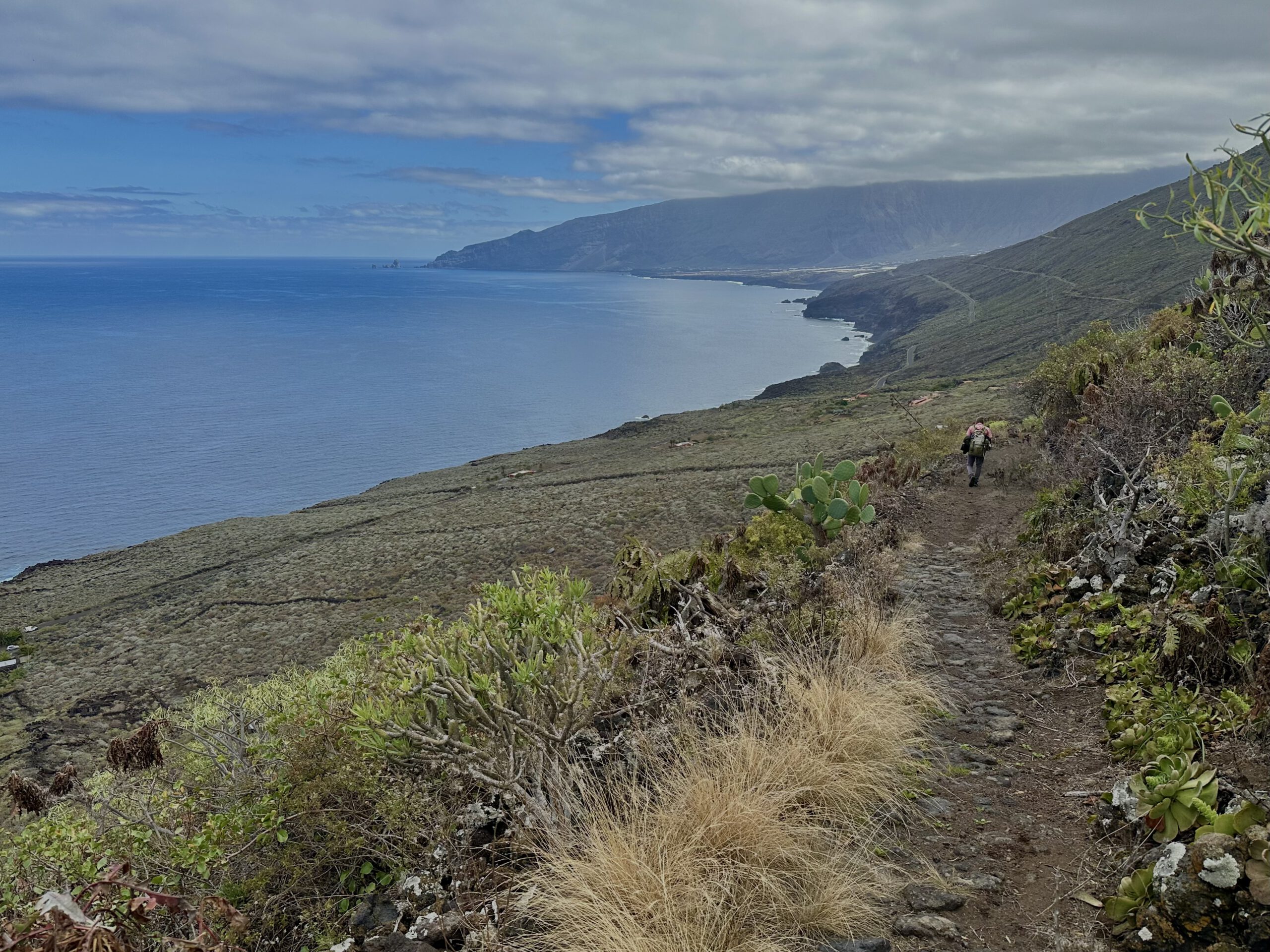 Wanderweg quer durch das Frontera Tal