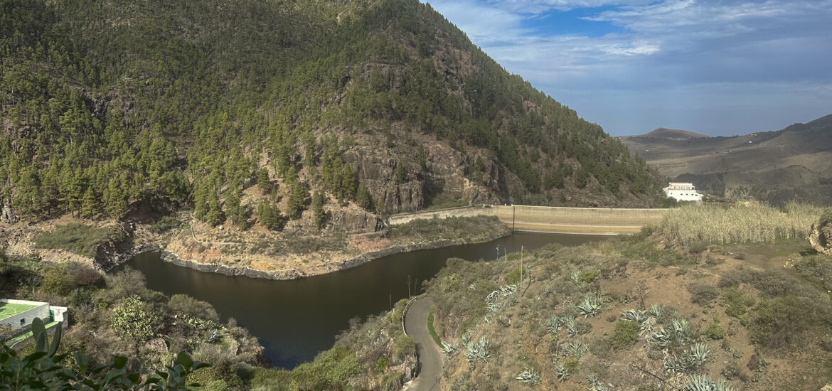 Blick auf Tamadaba und die Presa