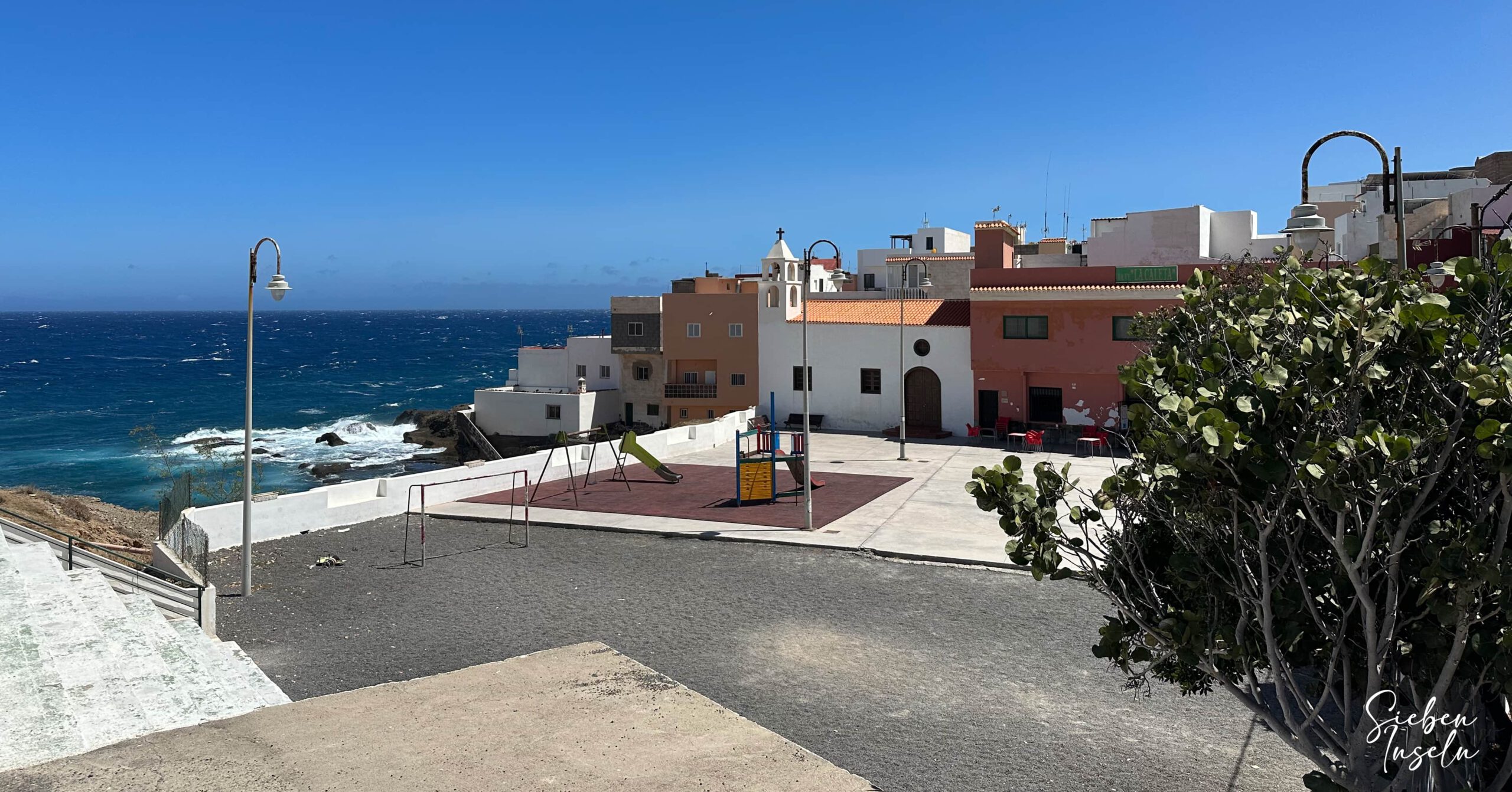 Hiking trail through La Caleta de Arico